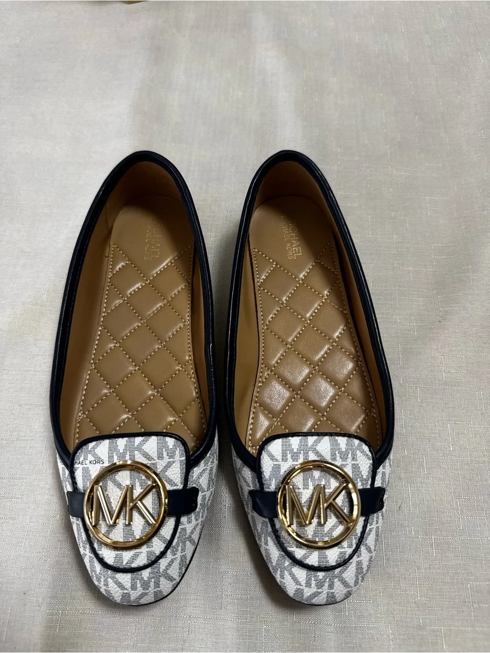 Michael Kors Lillie Moc MK Signature White Navy Flats Women’s Size 7